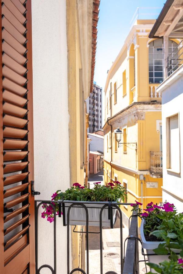 Reef Suites Олбия Екстериор снимка