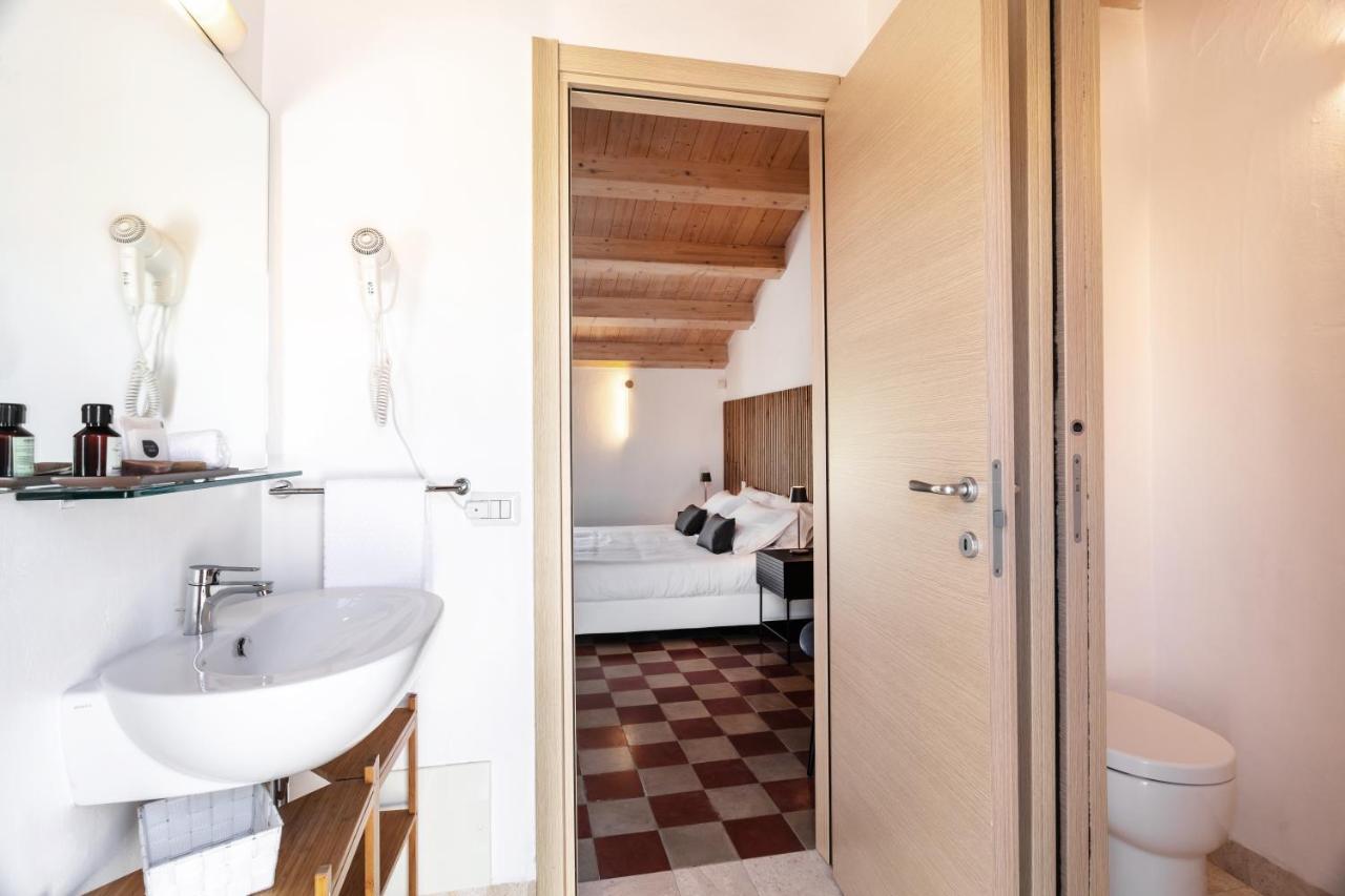 Reef Suites Олбия Екстериор снимка